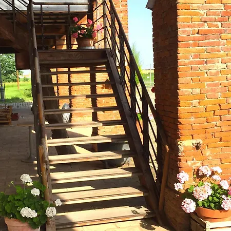 Rustic Parma Retreat *